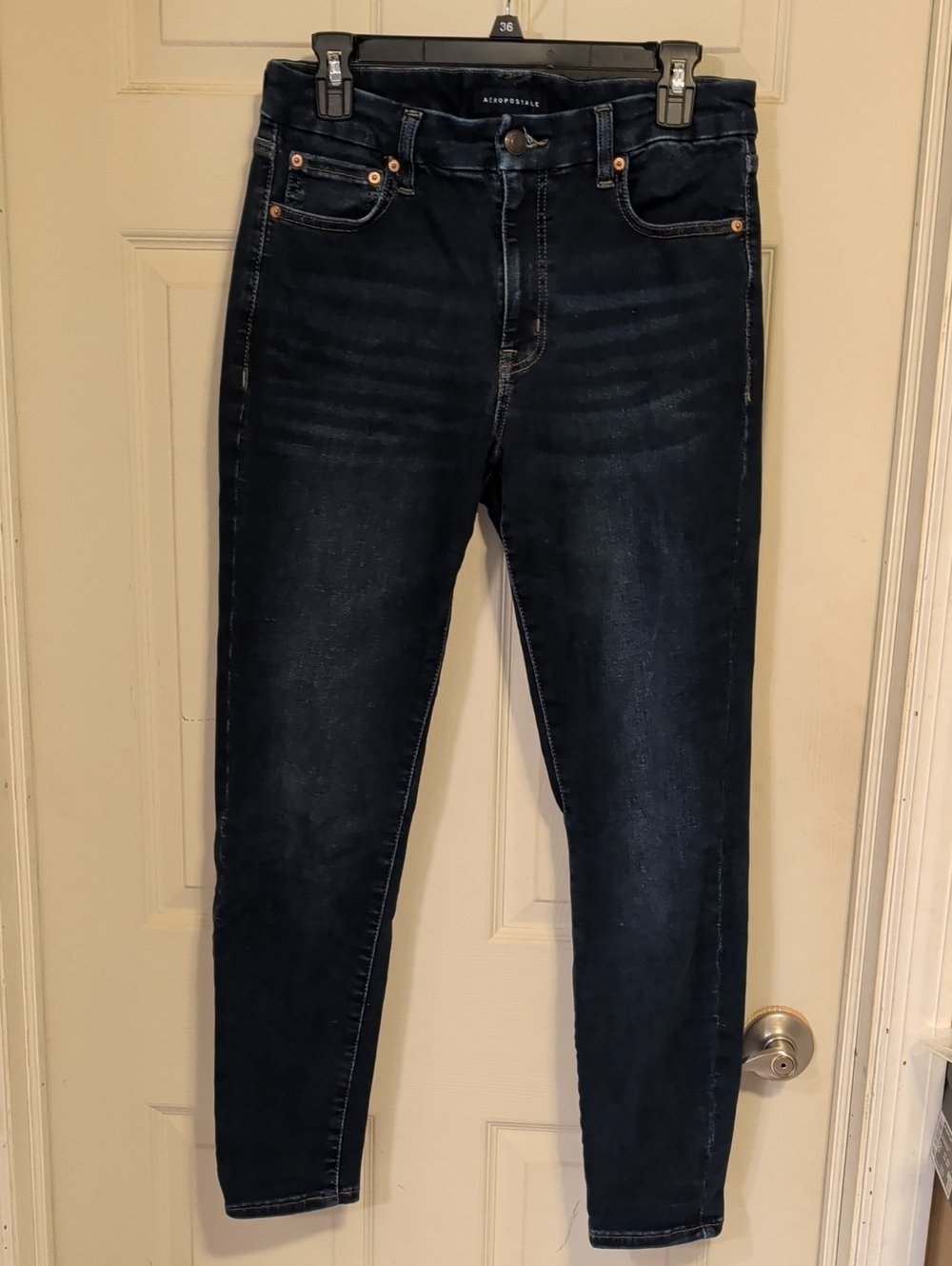 Aéropostale Classic Dark Wash High-rise Curvy Jeggings / Skinny Jeans Size 12